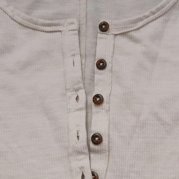 Ribbed Henley Thermal Long Sleeved Top Ivory Size:XS Women's Universal Threads - Picture 5 of 9